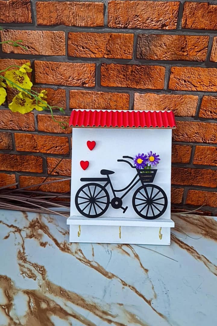 جاکلیدی چوبی طرح دوچرخه