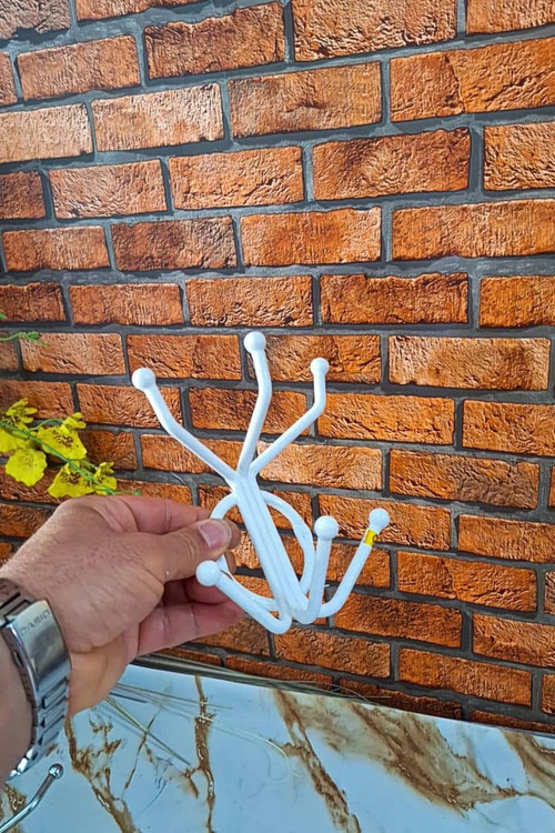 آویز لباس دیوارکوب