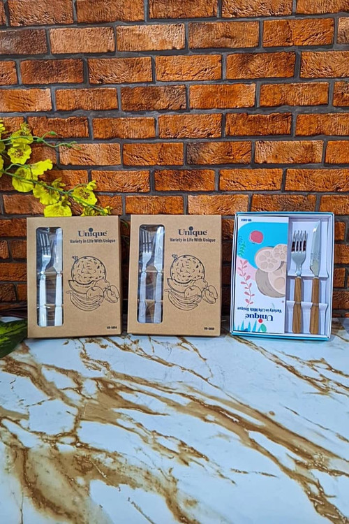 کارد و چنگال یونیک